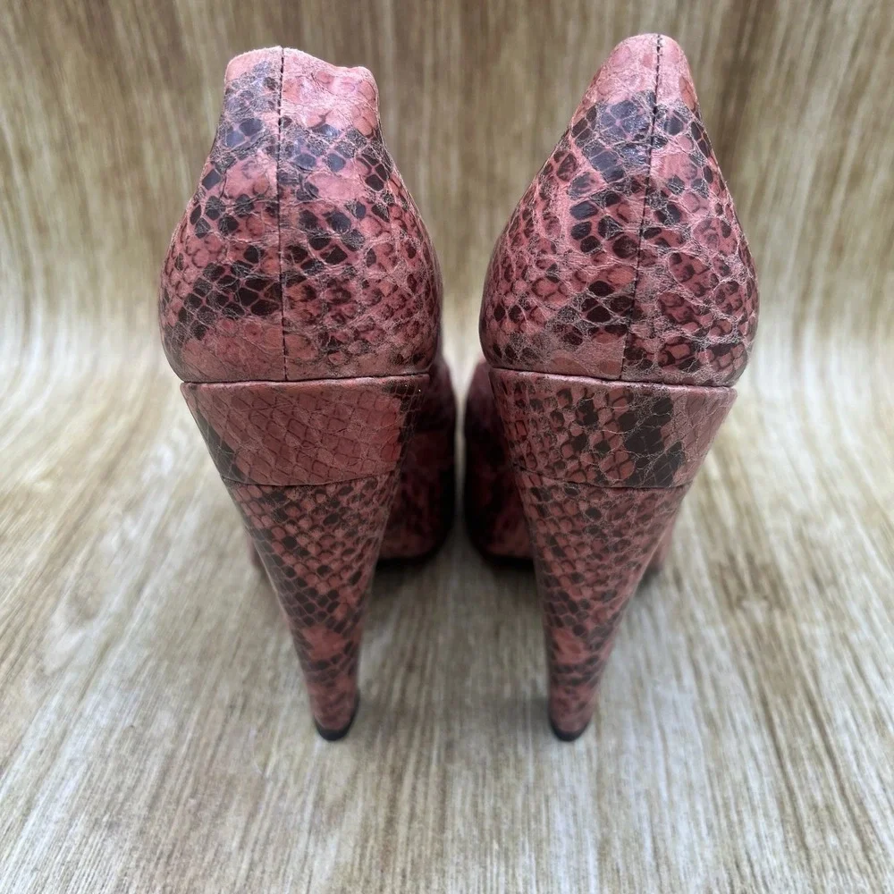 Stella McCartney Corinne Platform Pumps Womens Size 8 EU 38 Pink Snakeskin Heels